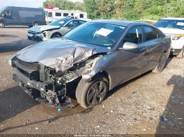 KMHLS4AG7NU233234 2022 HYUNDAI ELANTRA - Image 2