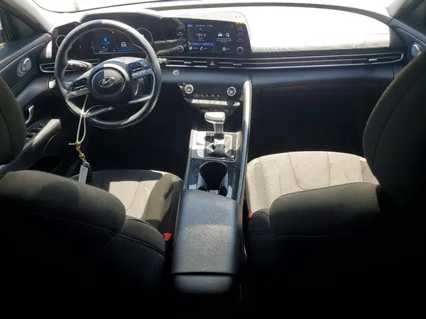 KMHLS4AG7NU303718 2022 HYUNDAI ELANTRA - Image 8