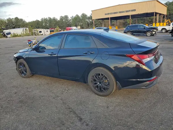 KMHLS4AG7NU313021 2022 HYUNDAI ELANTRA - Image 2