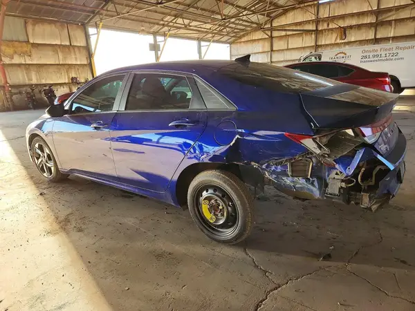 KMHLS4AG7PU447546 2023 HYUNDAI ELANTRA - Image 2