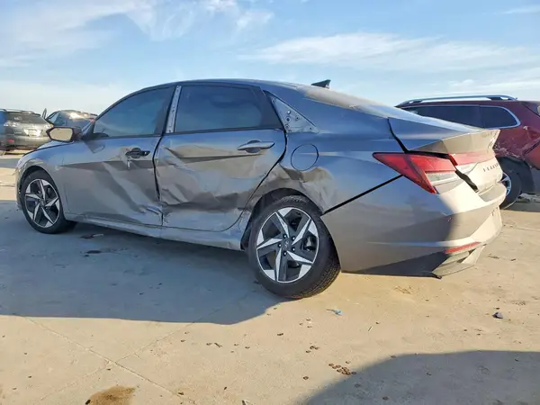KMHLS4AG7PU472642 2023 HYUNDAI ELANTRA - Image 2