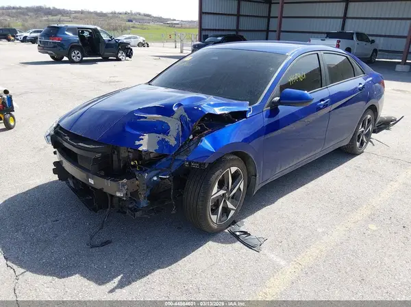 KMHLS4AG7PU479705 2023 HYUNDAI ELANTRA - Image 2