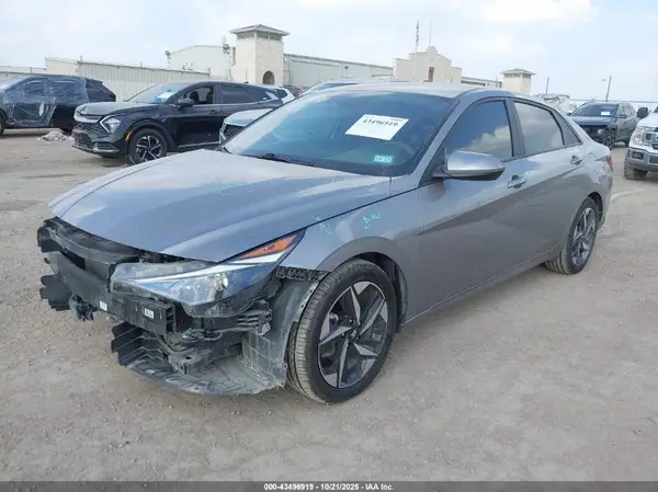 KMHLS4AG7PU521290 2023 HYUNDAI ELANTRA - Image 2