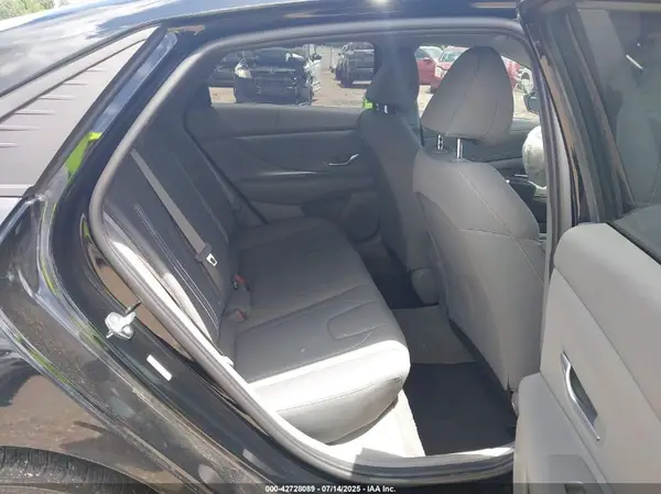 KMHLS4AG7PU548280 2023 HYUNDAI ELANTRA - Image 8