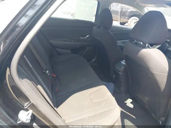 KMHLS4AG7PU567279 2023 HYUNDAI ELANTRA - Image 8