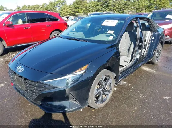 KMHLS4AG7PU568755 2023 HYUNDAI ELANTRA - Image 2