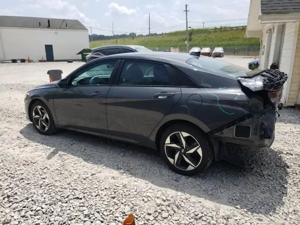 KMHLS4AG7PU568772 2023 HYUNDAI ELANTRA - Image 2