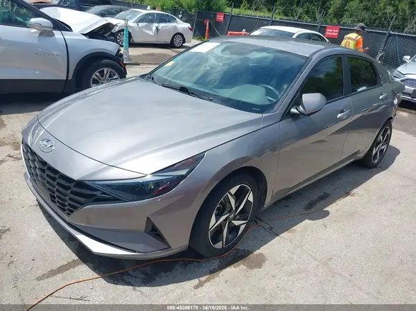 KMHLS4AG7PU569498 2023 HYUNDAI ELANTRA - Image 2
