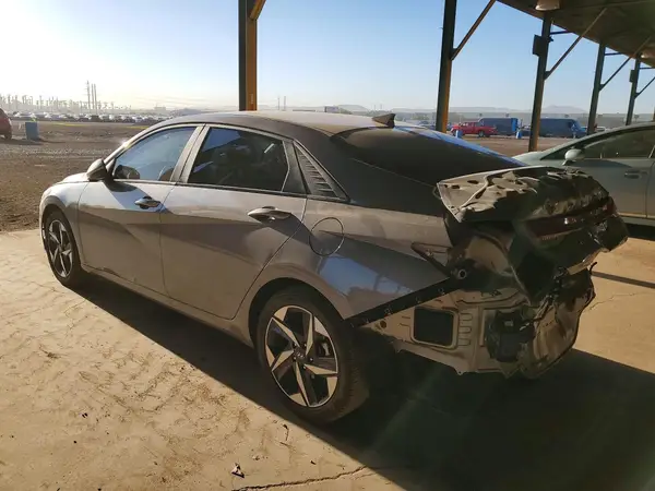 KMHLS4AG7PU583742 2023 HYUNDAI ELANTRA - Image 2