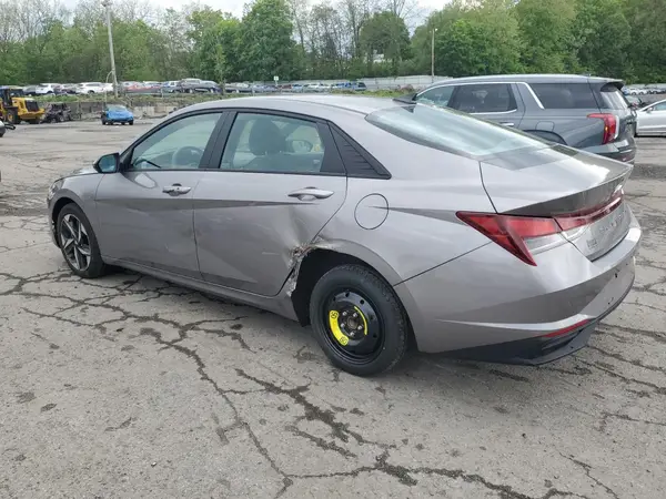 KMHLS4AG7PU603858 2023 HYUNDAI ELANTRA - Image 2