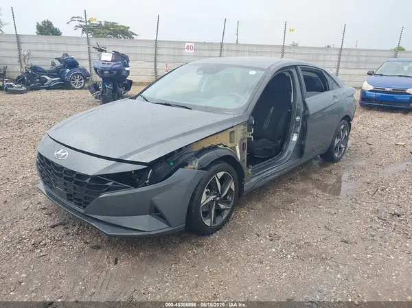 KMHLS4AG7PU616321 2023 HYUNDAI ELANTRA - Image 2
