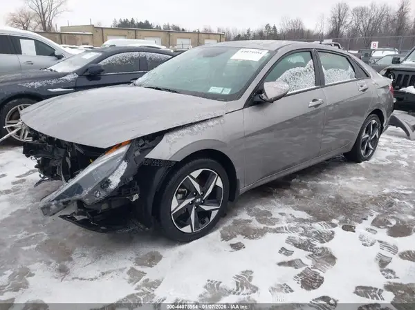 KMHLS4AG7PU629375 2023 HYUNDAI ELANTRA - Image 2