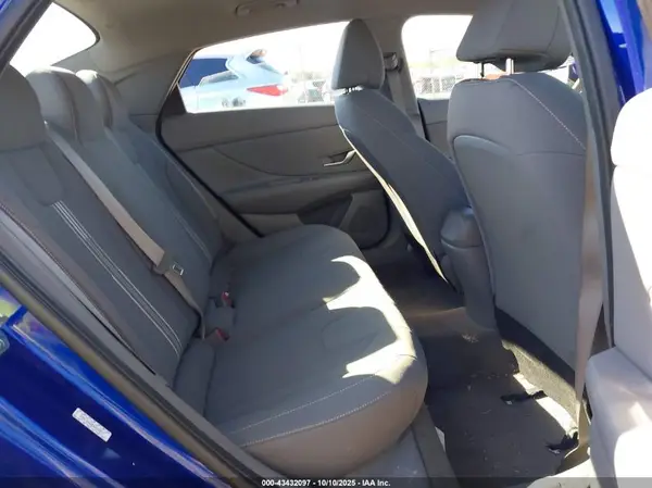 KMHLS4AG8NU218077 2022 HYUNDAI ELANTRA - Image 8