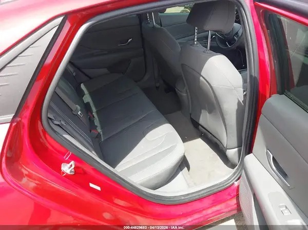 KMHLS4AG8NU227295 2022 HYUNDAI ELANTRA - Image 8