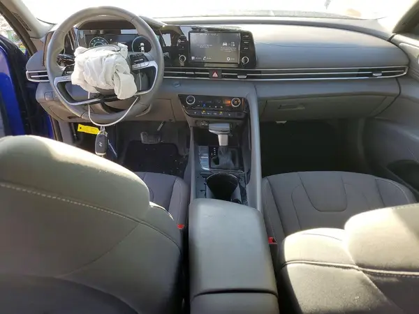 KMHLS4AG8NU319118 2022 HYUNDAI ELANTRA - Image 8