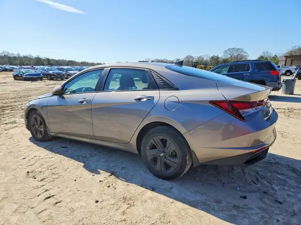 KMHLS4AG8NU323377 2022 HYUNDAI ELANTRA - Image 2