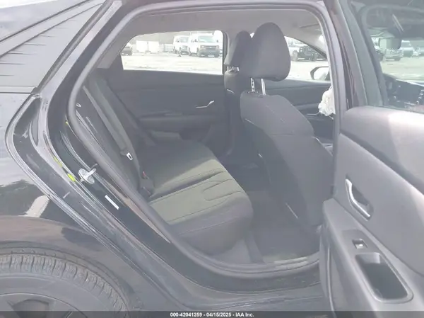 KMHLS4AG8NU340311 2022 HYUNDAI ELANTRA - Image 8