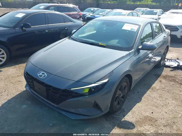 KMHLS4AG8NU369775 2022 HYUNDAI ELANTRA - Image 2