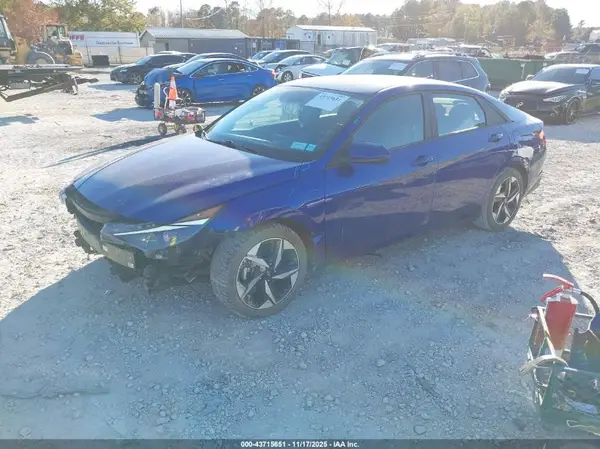 KMHLS4AG8PU389768 2023 HYUNDAI ELANTRA - Image 2