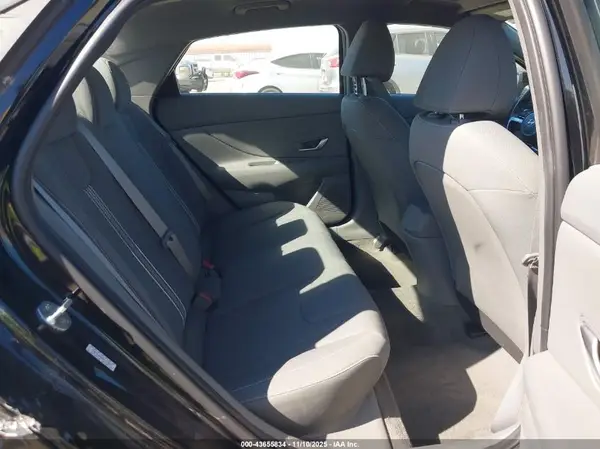KMHLS4AG8PU417259 2023 HYUNDAI ELANTRA - Image 8