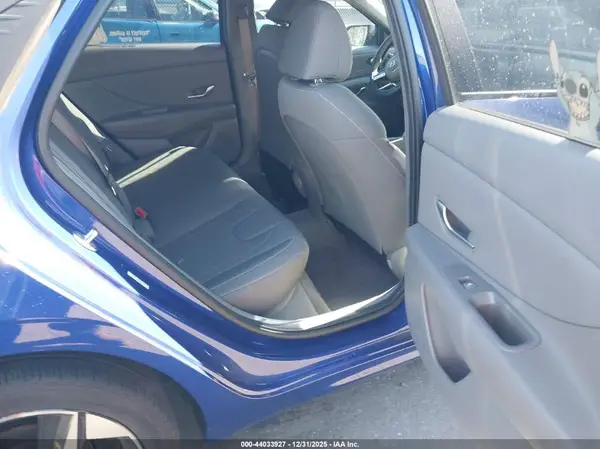 KMHLS4AG8PU432943 2023 HYUNDAI ELANTRA - Image 8