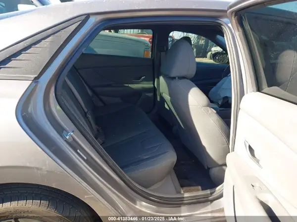 KMHLS4AG8PU496559 2023 HYUNDAI ELANTRA - Image 8