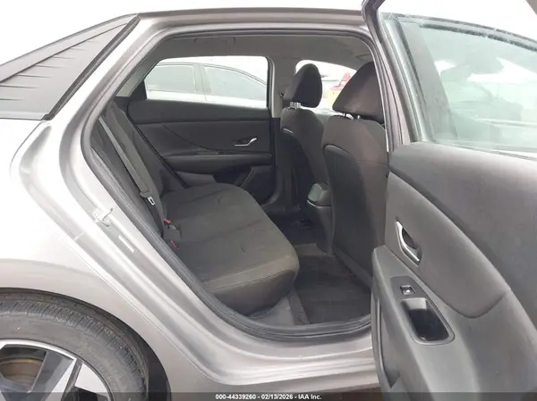 KMHLS4AG8PU521105 2023 HYUNDAI ELANTRA - Image 8