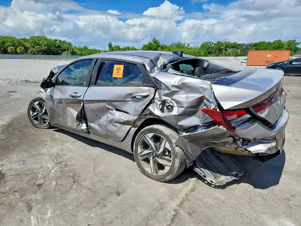 KMHLS4AG8PU523940 2023 HYUNDAI ELANTRA - Image 2