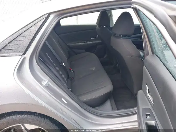 KMHLS4AG8PU555982 2023 HYUNDAI ELANTRA - Image 8