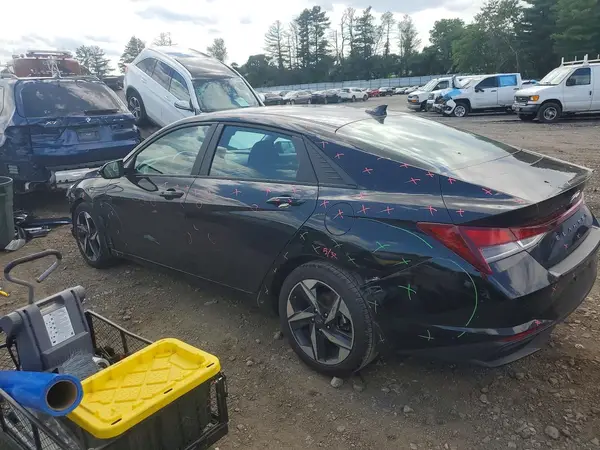 KMHLS4AG8PU572054 2023 HYUNDAI ELANTRA - Image 2