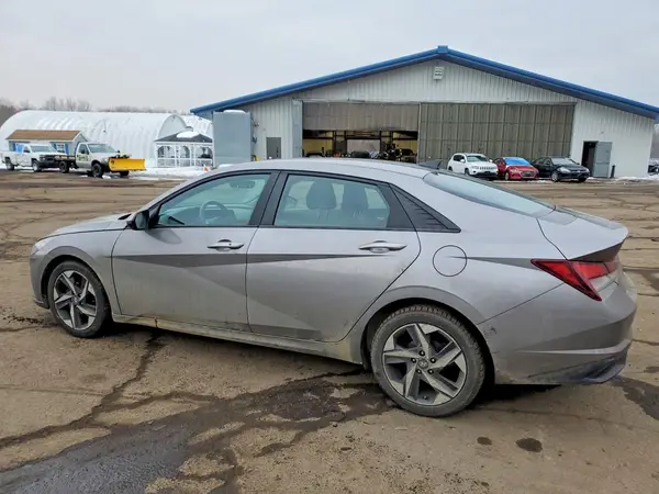 KMHLS4AG8PU572684 2023 HYUNDAI ELANTRA - Image 2