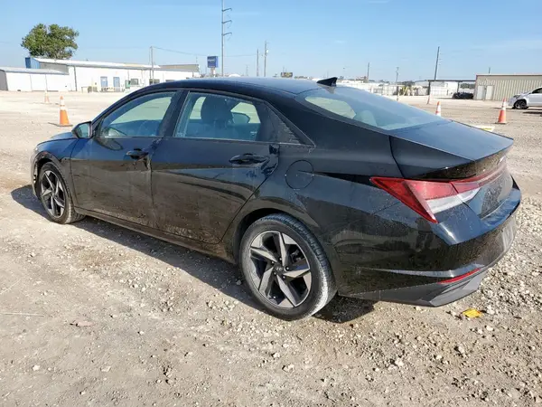 KMHLS4AG8PU579943 2023 HYUNDAI ELANTRA - Image 2