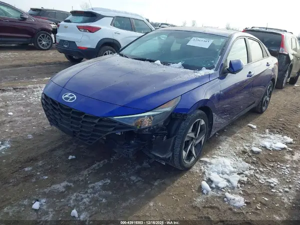 KMHLS4AG8PU587962 2023 HYUNDAI ELANTRA - Image 2