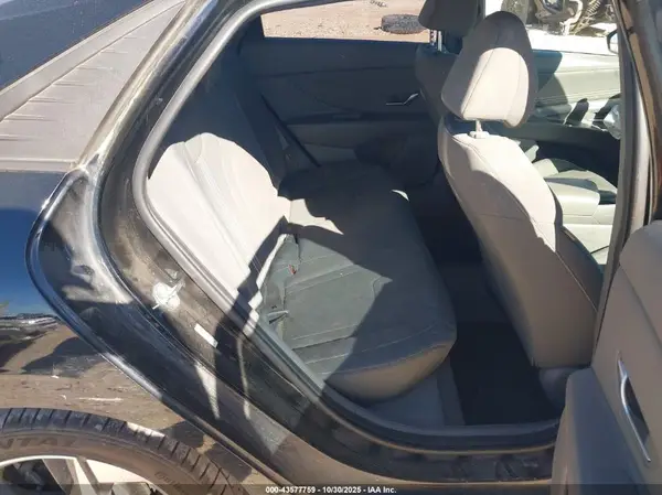 KMHLS4AG8PU591798 2023 HYUNDAI ELANTRA - Image 8