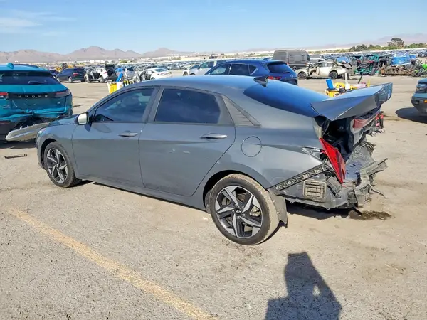 KMHLS4AG8PU599920 2023 HYUNDAI ELANTRA - Image 2