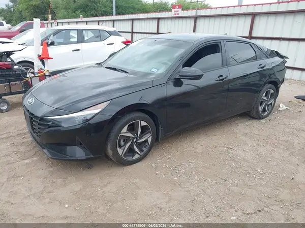 KMHLS4AG8PU611242 2023 HYUNDAI ELANTRA - Image 2