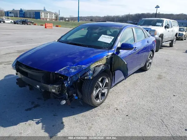 KMHLS4AG8PU617185 2023 HYUNDAI ELANTRA - Image 2