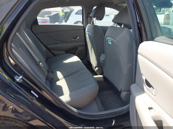KMHLS4AG9NU241500 2022 HYUNDAI ELANTRA - Image 8