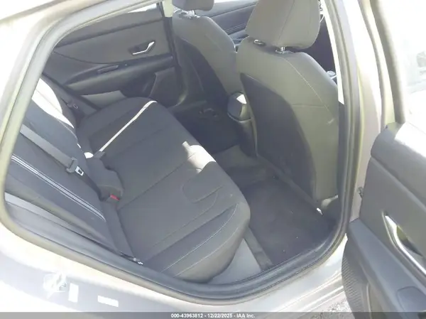 KMHLS4AG9NU250049 2022 HYUNDAI ELANTRA - Image 8