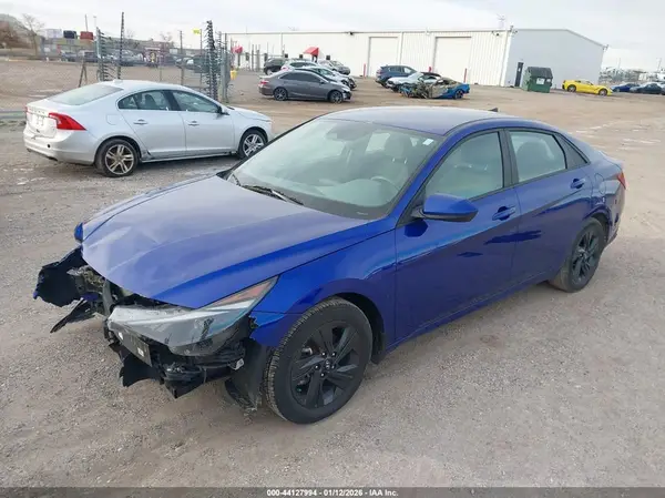 KMHLS4AG9NU313697 2022 HYUNDAI ELANTRA - Image 2
