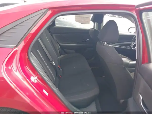 KMHLS4AG9NU319211 2022 HYUNDAI ELANTRA - Image 8