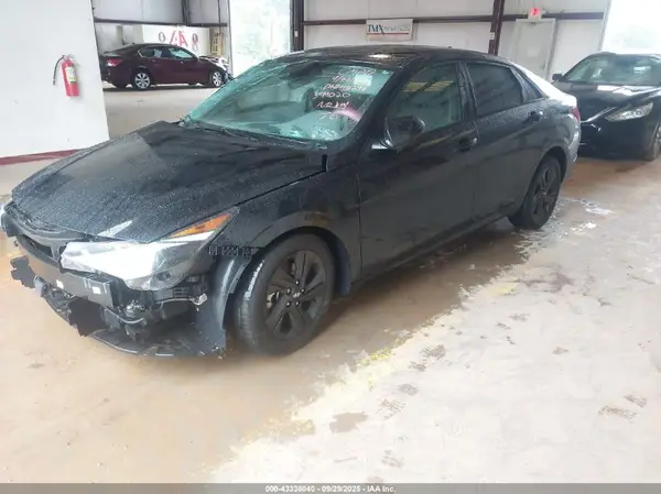 KMHLS4AG9NU349020 2022 HYUNDAI ELANTRA - Image 2