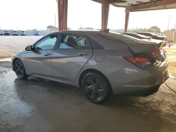 KMHLS4AG9NU367386 2022 HYUNDAI ELANTRA - Image 2