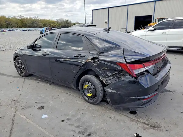 KMHLS4AG9PU382621 2023 HYUNDAI ELANTRA - Image 2
