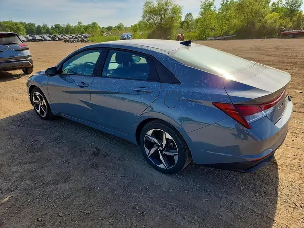 KMHLS4AG9PU404911 2023 HYUNDAI ELANTRA - Image 2