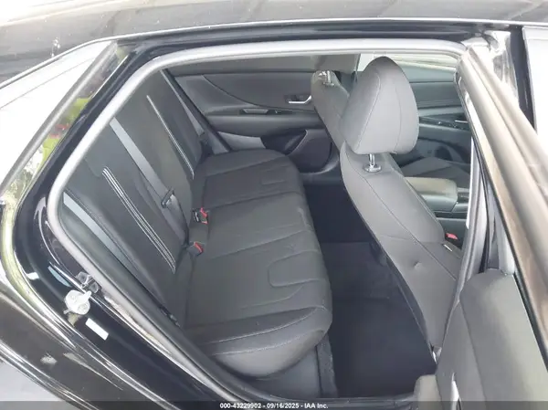 KMHLS4AG9PU417982 2023 HYUNDAI ELANTRA - Image 8
