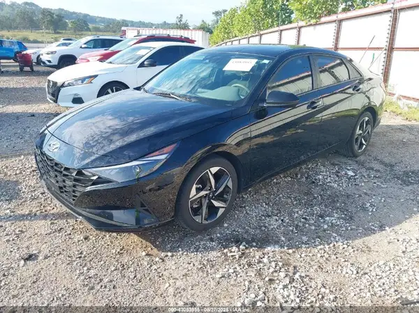 KMHLS4AG9PU420834 2023 HYUNDAI ELANTRA - Image 2
