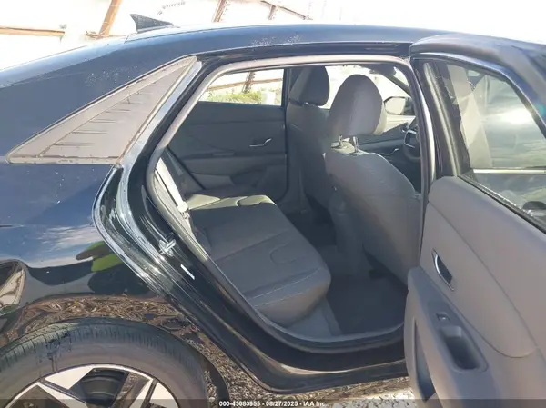 KMHLS4AG9PU420834 2023 HYUNDAI ELANTRA - Image 8