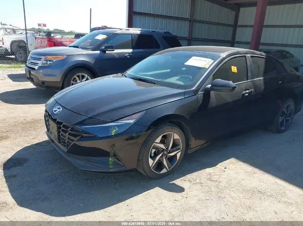KMHLS4AG9PU427492 2023 HYUNDAI ELANTRA - Image 2