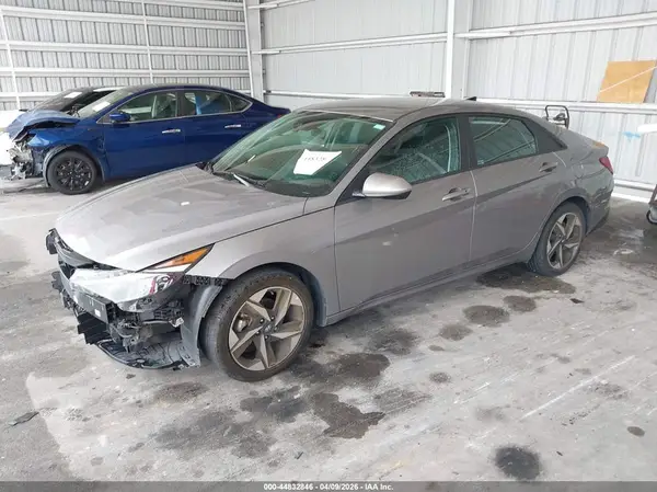 KMHLS4AG9PU428111 2023 HYUNDAI ELANTRA - Image 2
